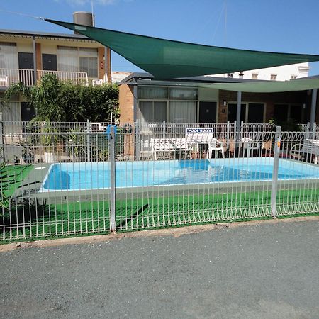 האיי Cobb Inlander Motel מראה חיצוני תמונה