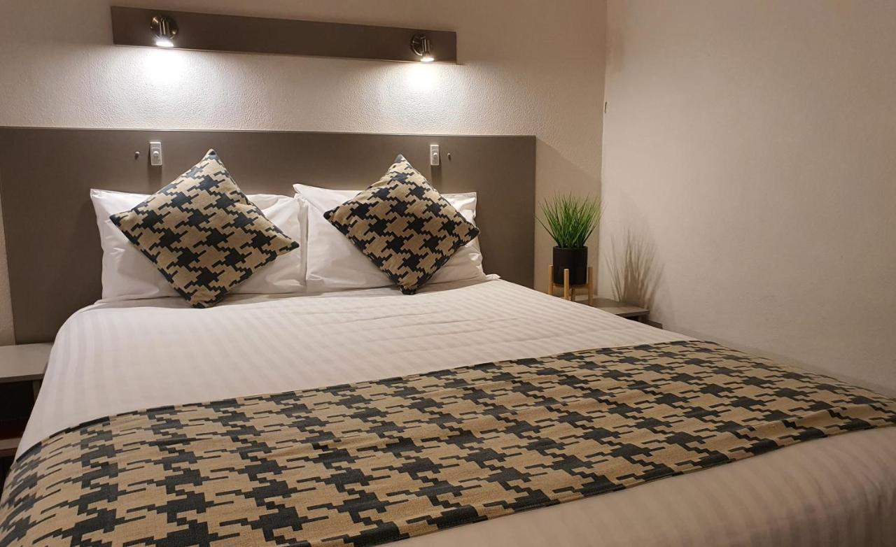 האיי Cobb Inlander Motel מראה חיצוני תמונה