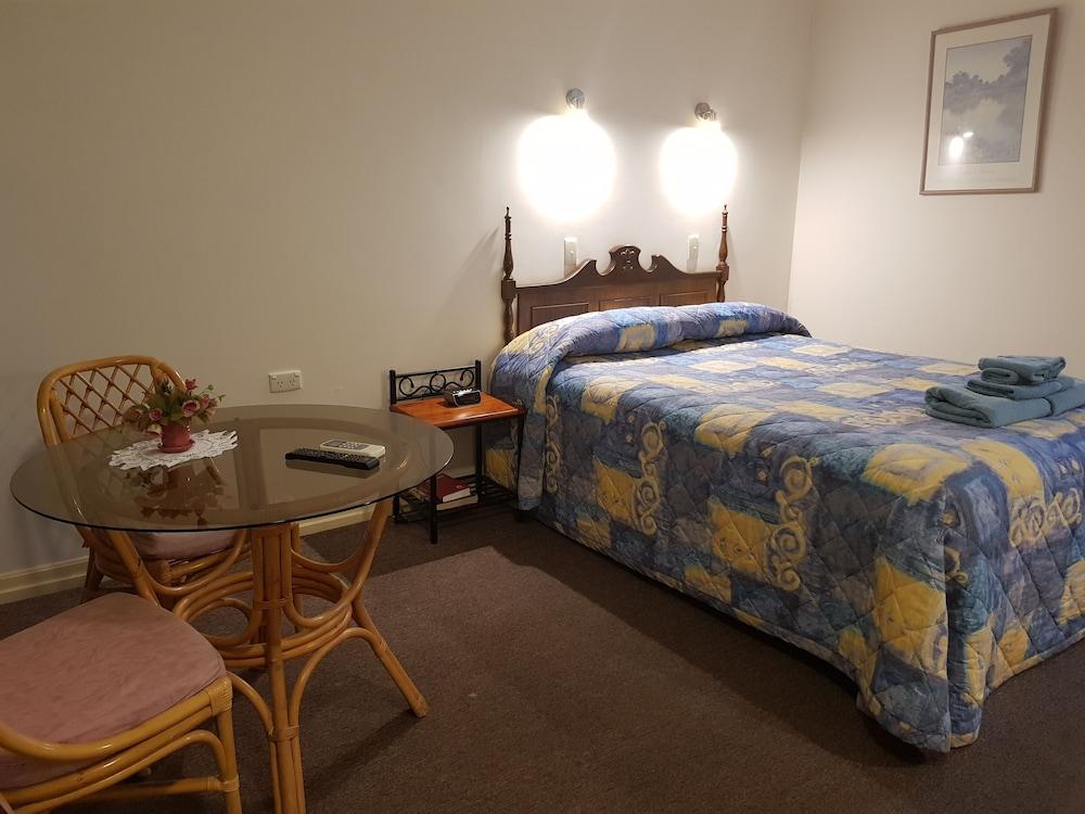האיי Cobb Inlander Motel מראה חיצוני תמונה