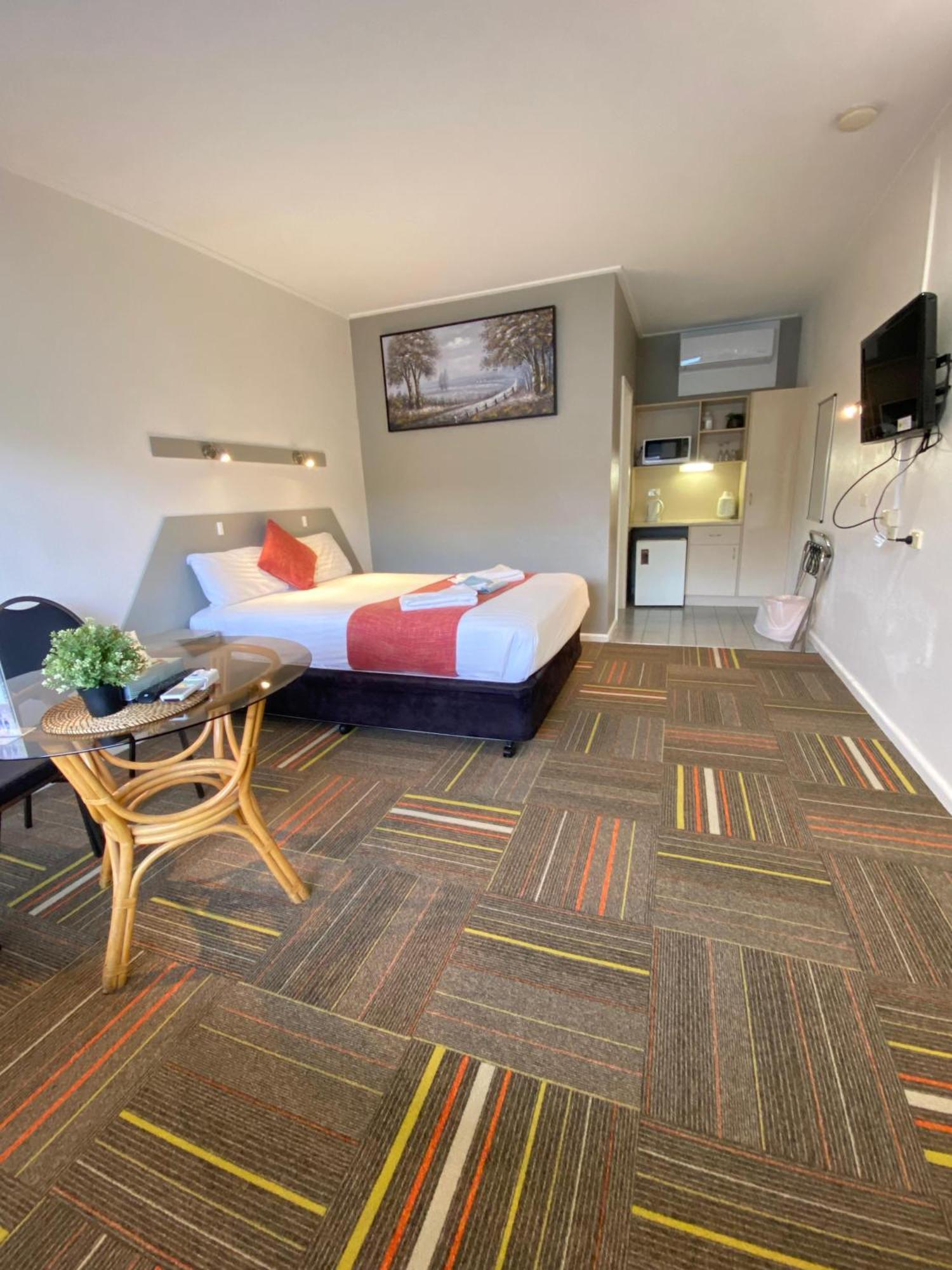 האיי Cobb Inlander Motel מראה חיצוני תמונה