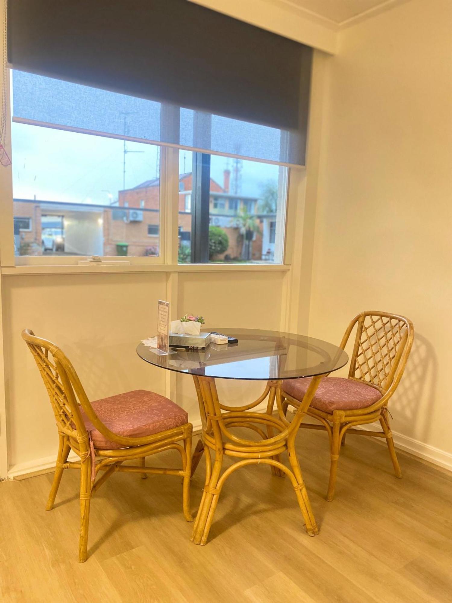 האיי Cobb Inlander Motel מראה חיצוני תמונה