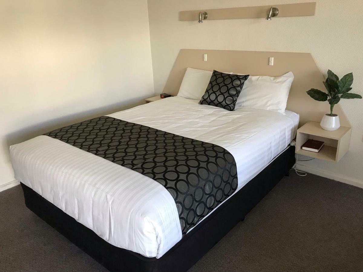 האיי Cobb Inlander Motel מראה חיצוני תמונה